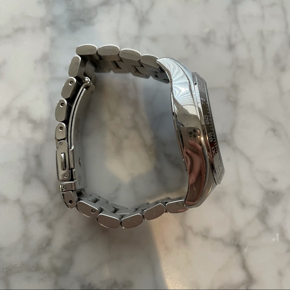 Michael Kors Silver-Tone Oversize Quartz Watch - Picture 3 of 5